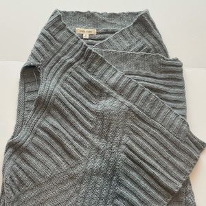 Pink Rose Sleeveless Knit Gray Cardigan